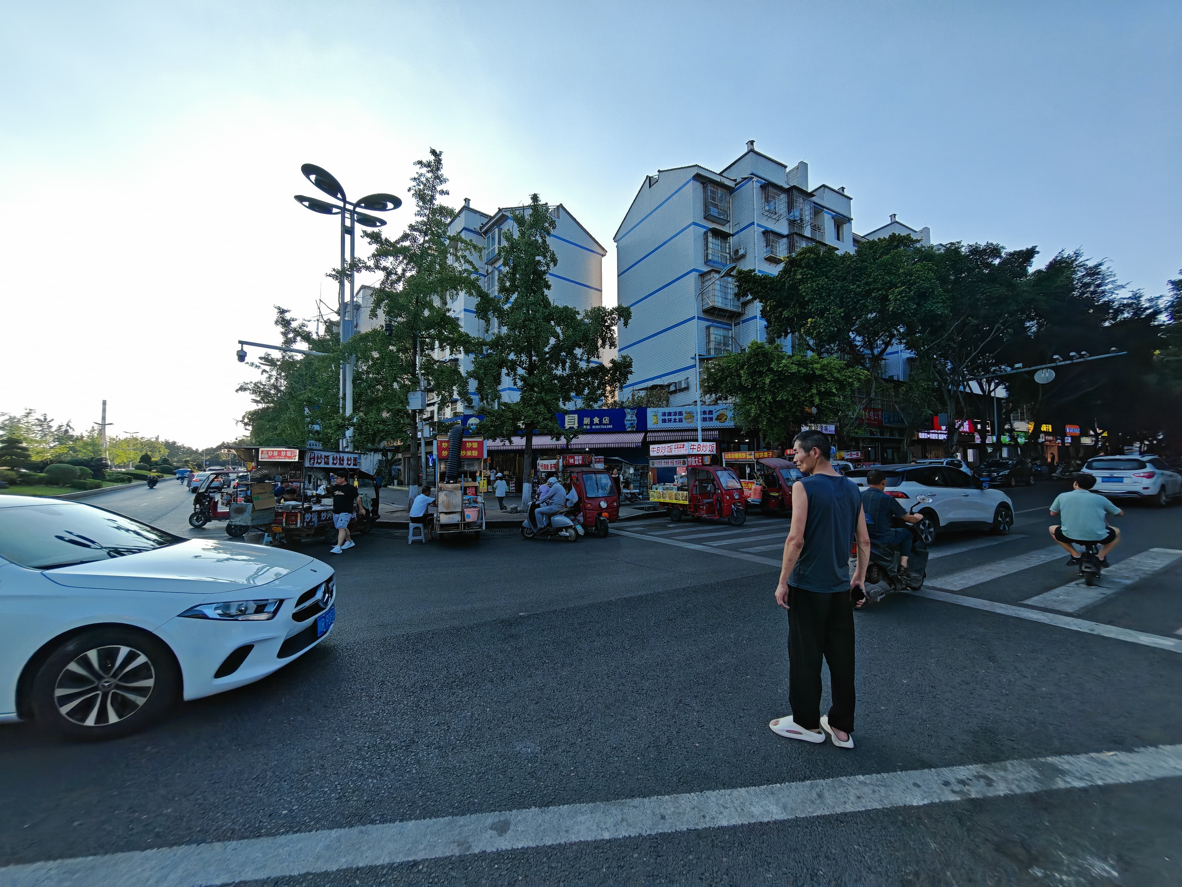 校外